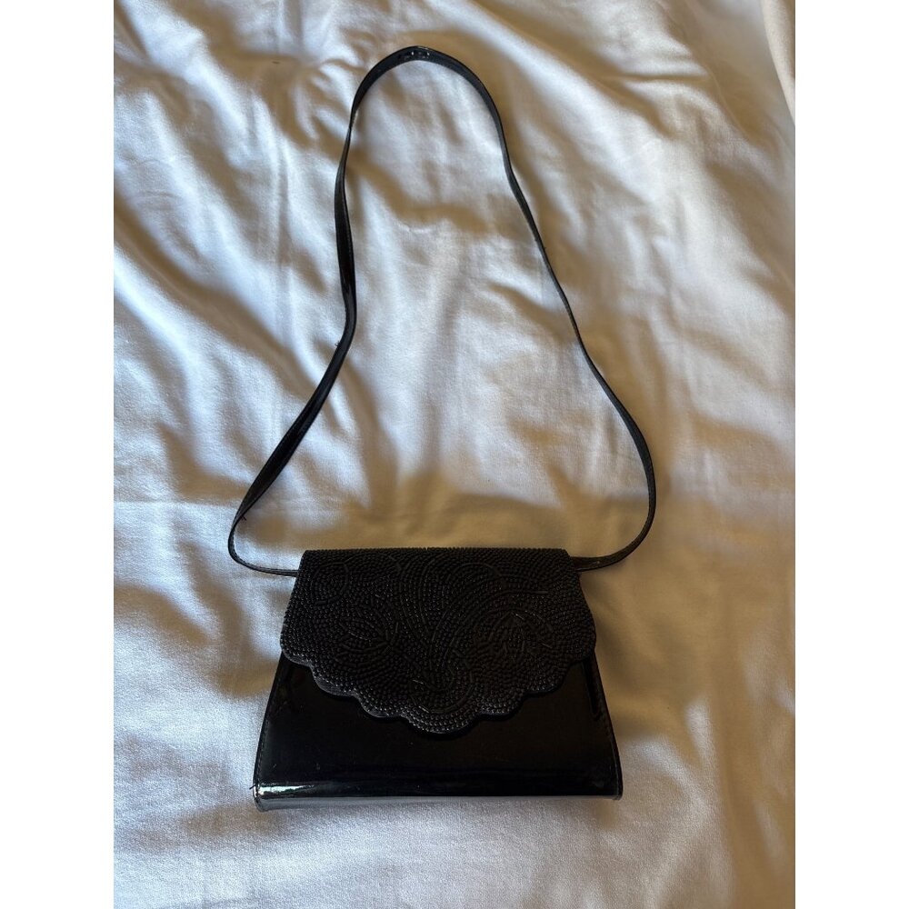 Vintage Black Patent Leather Clutch Purse With Beaded Scalloped Flap & Strap 90s